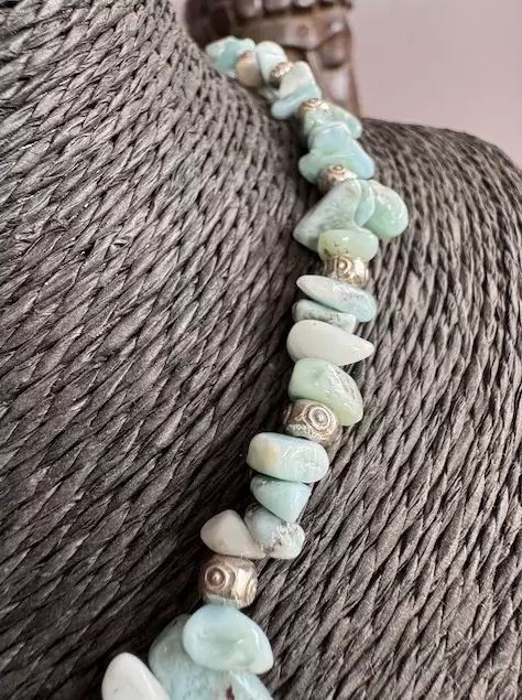 Collier en Larimar naturel