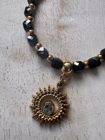 Collier en spinelle