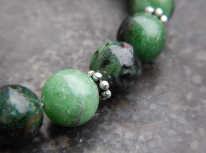 Bracelet en rubis zoïsite